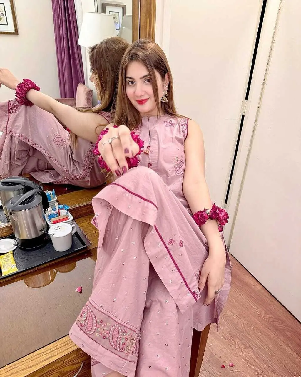 escort service in India