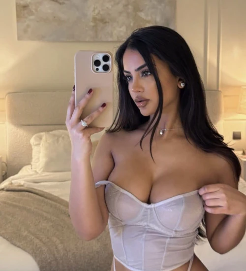 Independent India escort in stylish outfit